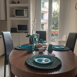 https://civico-37-casa-vacanze-porta-romana.it-lombardy.com